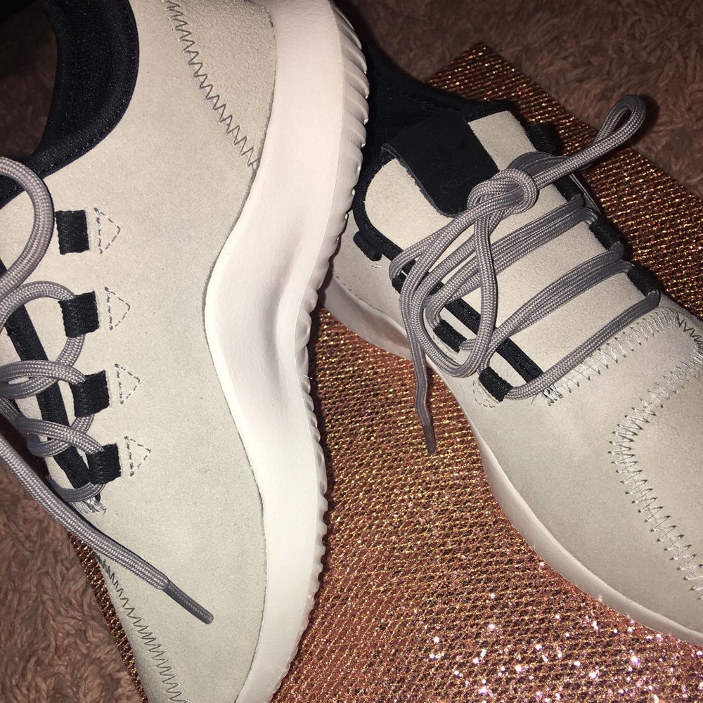 Grade school (kids) Adidas grey and black tubular
